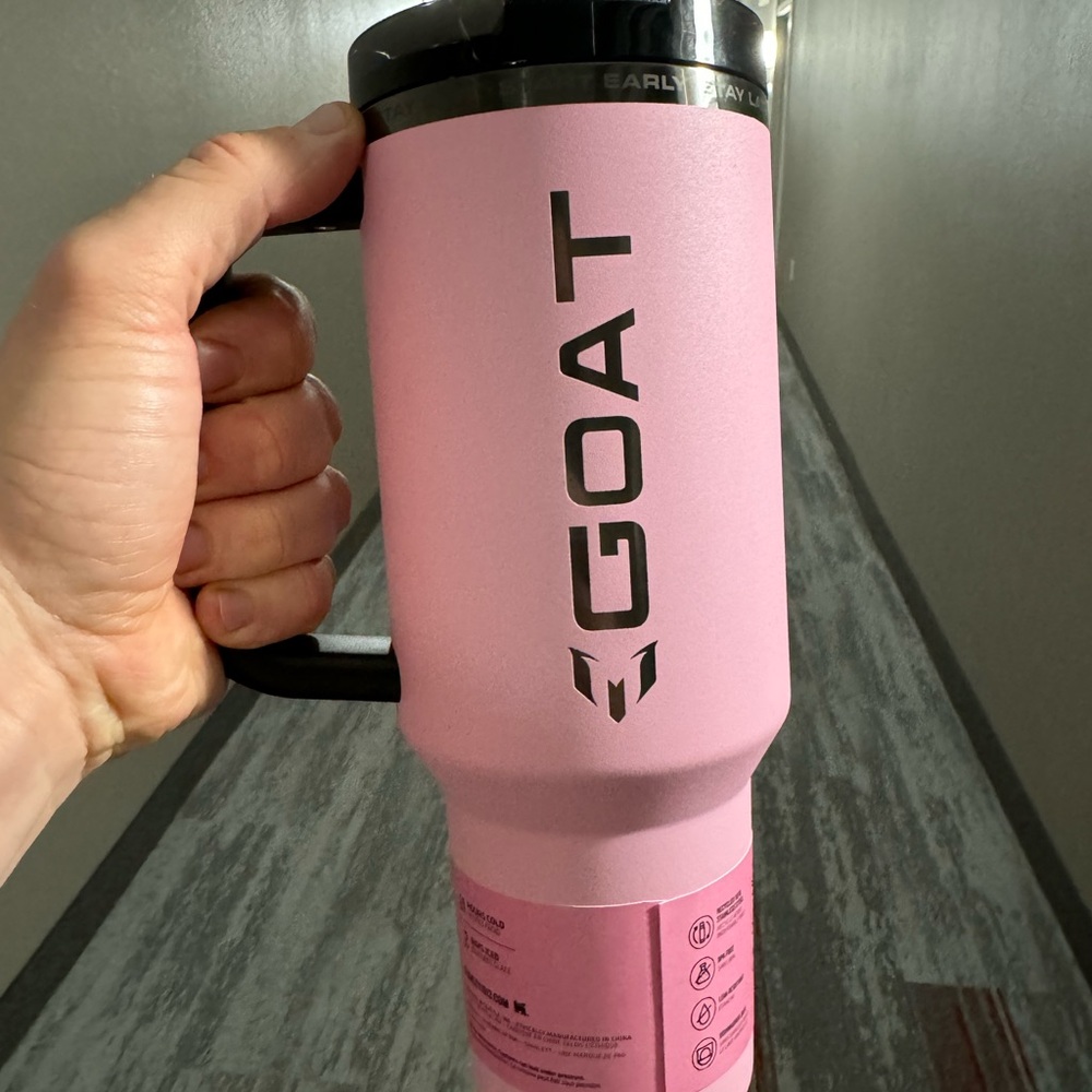 THE MESSI GOAT X STANLEY QUENCHER TUMBLER 40 OZ Limited Edition